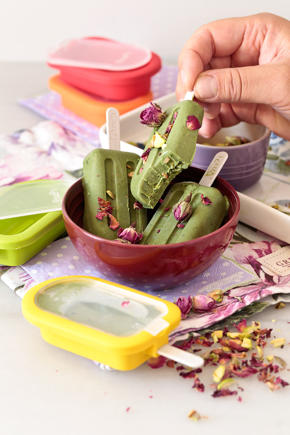 Receta polos de té matcha y pistachos