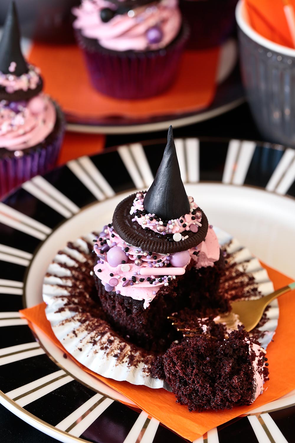 Receta cupcakes sombrero de bruja para Halloween